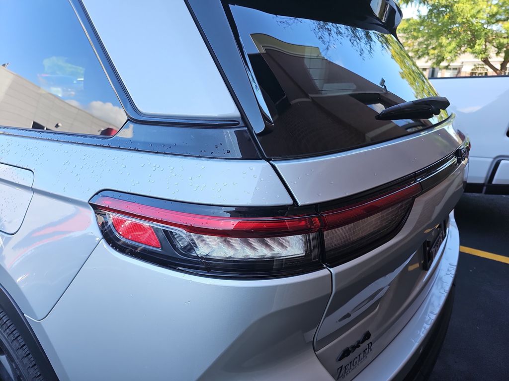 2023 Jeep Grand Cherokee Limited photo 29