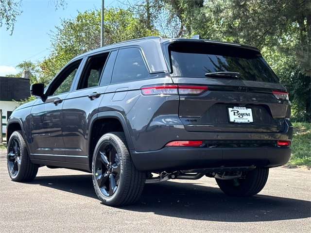 2025 Jeep Grand Cherokee Altitude X photo 4