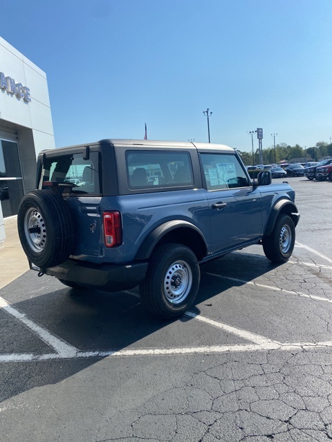 2025 Ford Bronco Base photo 13