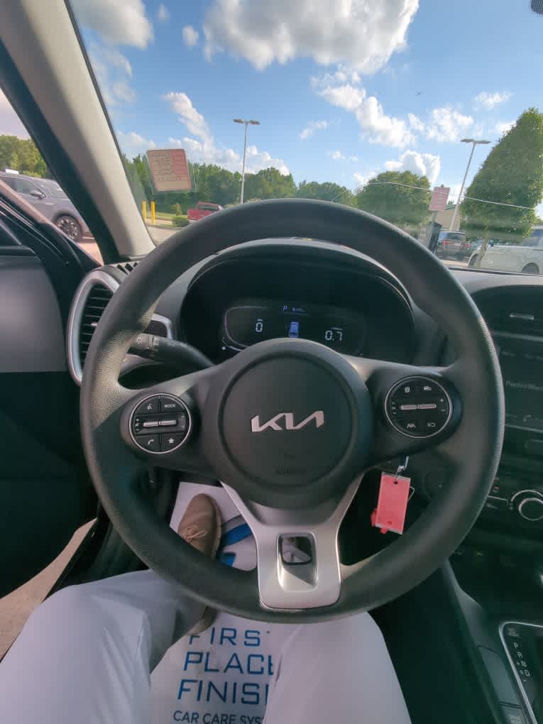 2023 Kia Soul LX photo 16