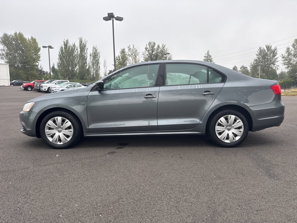 2013 Volkswagen Jetta 2.0 Base photo 3