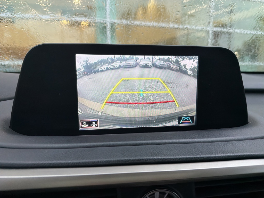 2022 Lexus RX 350L photo 4