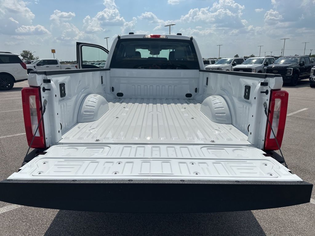 2026 Ford F-250 photo 35