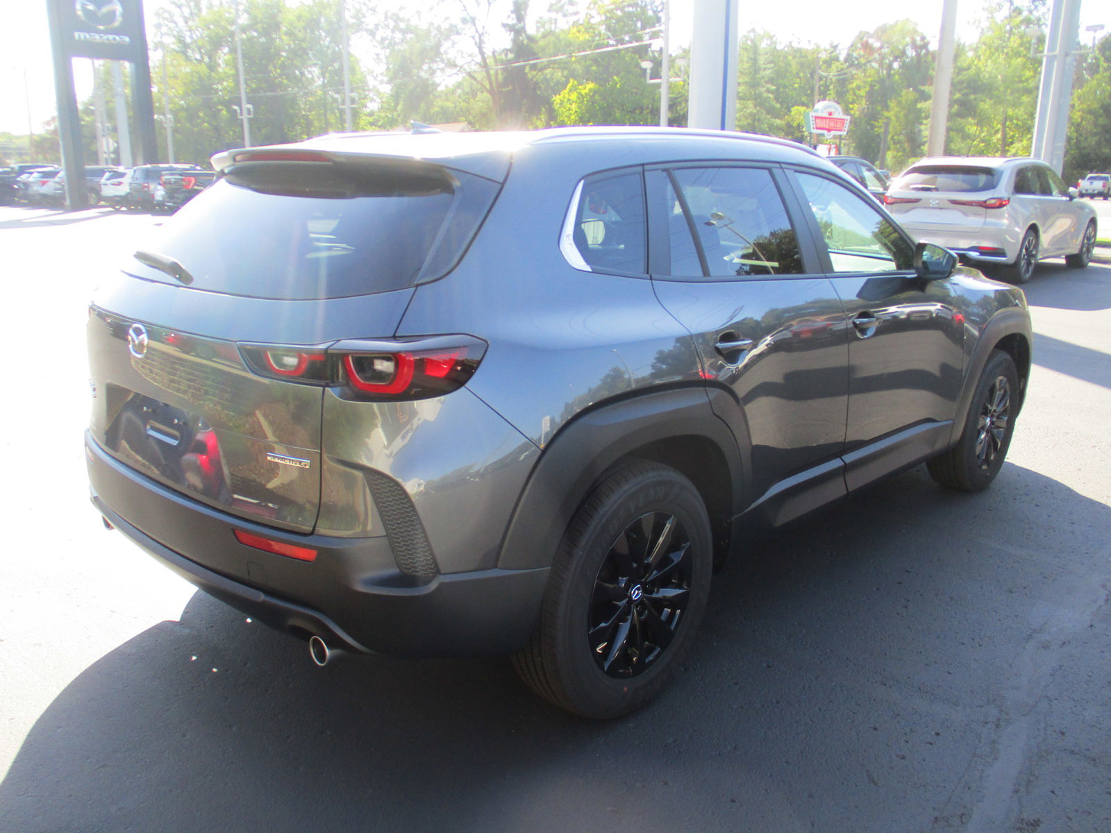 2025 Mazda CX-50 2.5 S Premium photo 6
