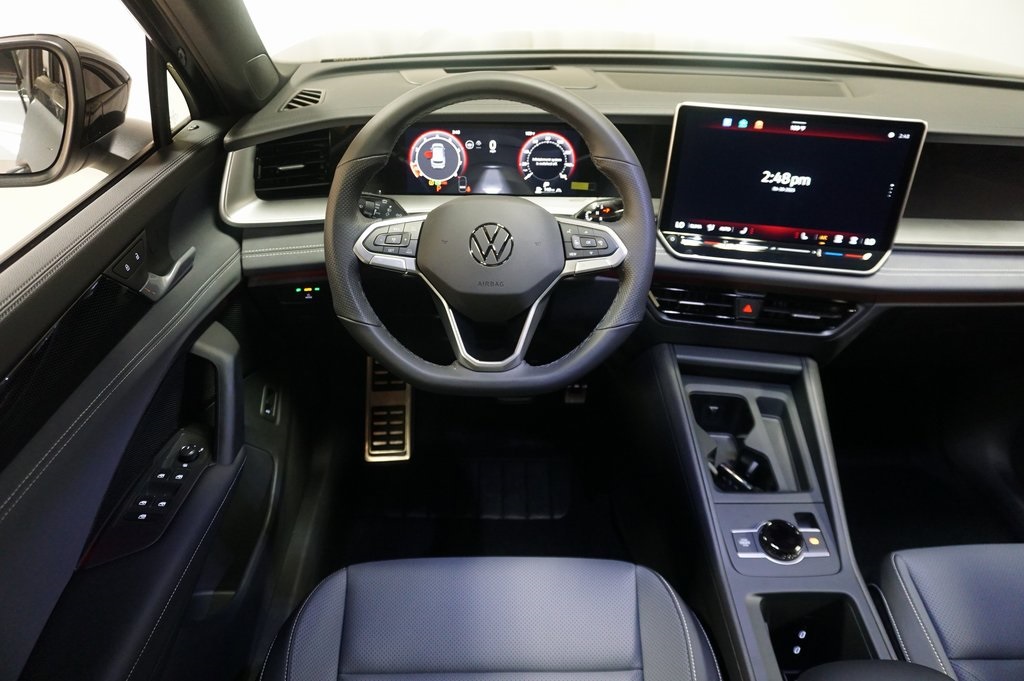 2025 Volkswagen Tiguan SE R-Line Black photo 10