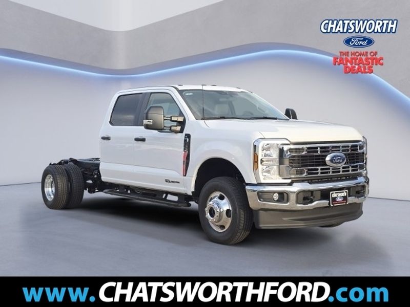 2026 Ford F-350 Super Duty Chassis Cab XL's photo