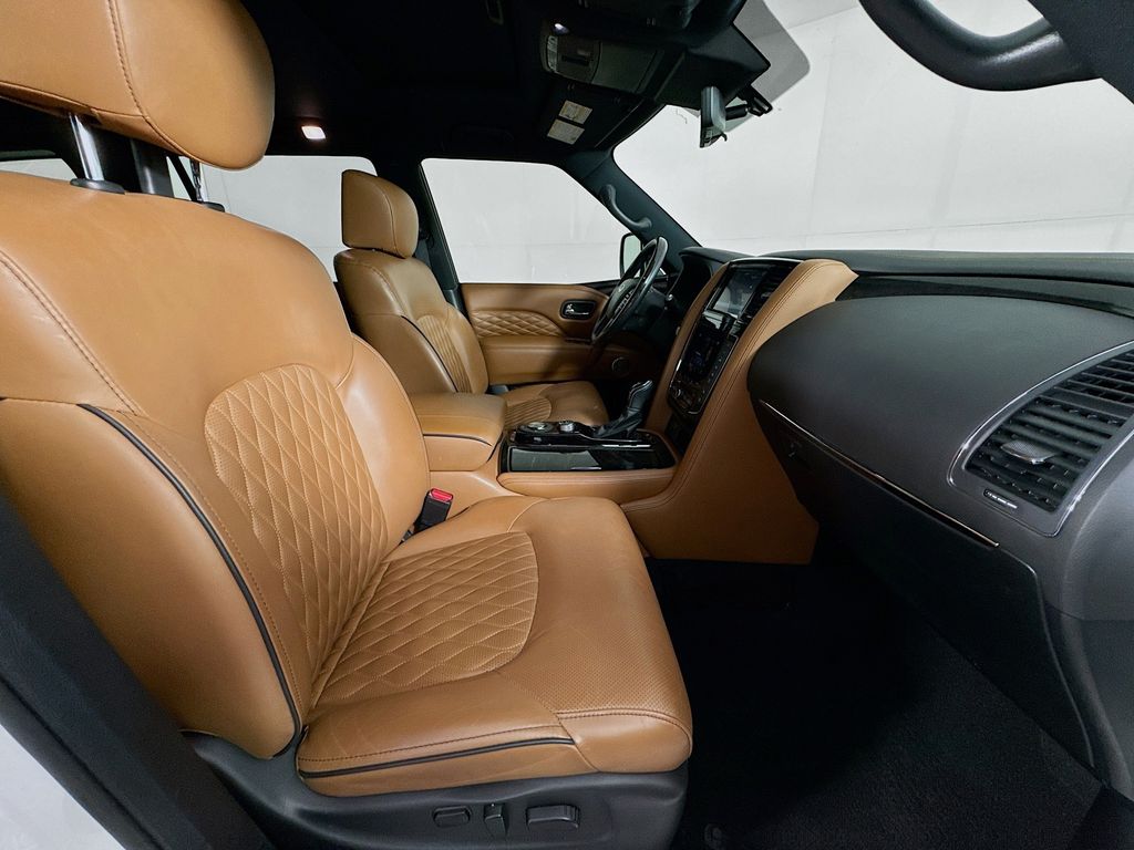 2021 Infiniti QX80 Sensory photo 32