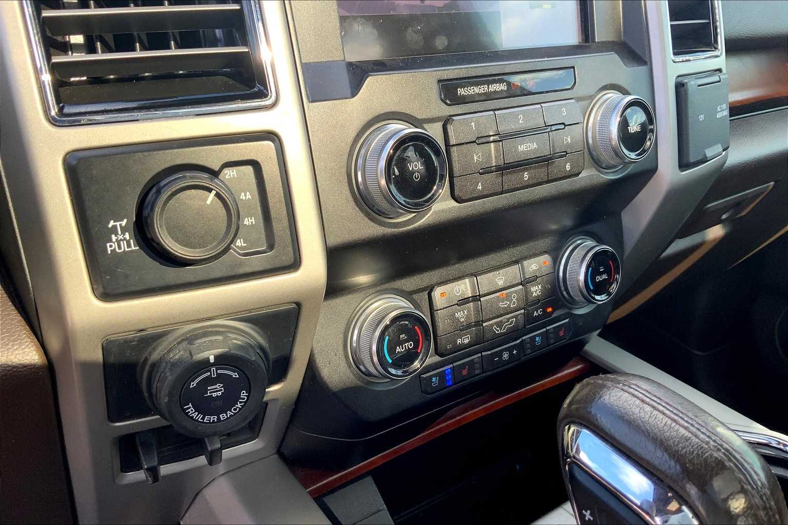 2019 Ford F-150 King Ranch photo 34