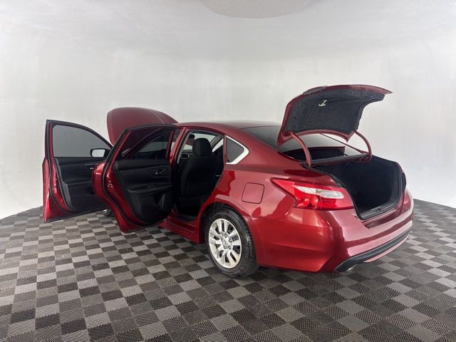 2018 Nissan Altima 2.5 S photo 15