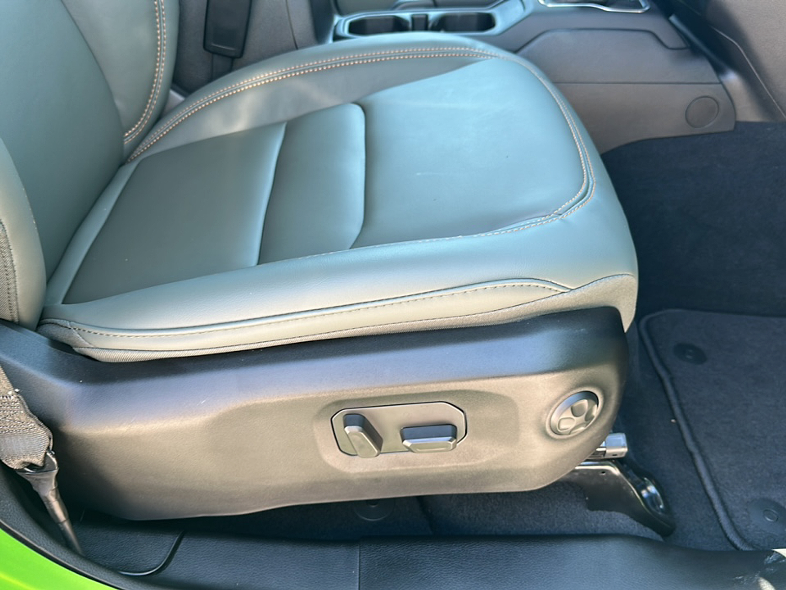 2025 Jeep Gladiator Mojave photo 12