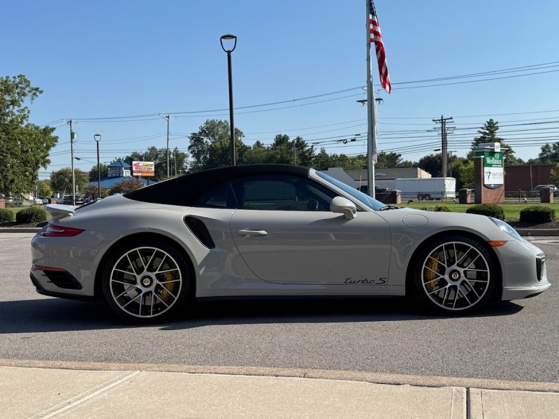 2019 Porsche 911 Turbo photo 9