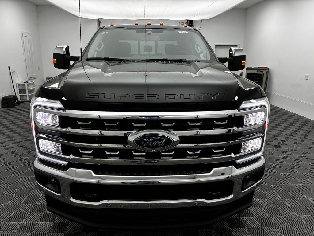 2026 Ford F-250 Lariat photo 11
