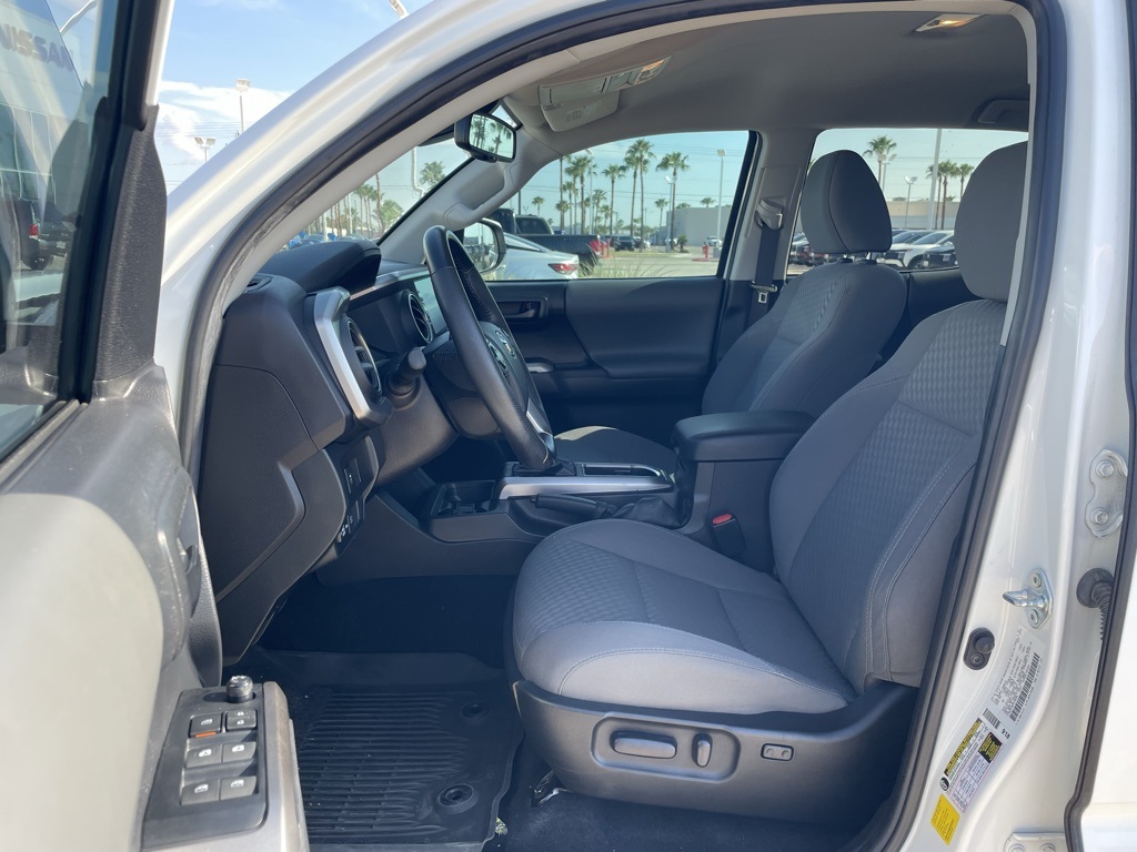2023 Toyota Tacoma SR5 photo 12