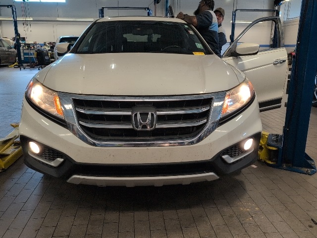 2014 Honda Crosstour EX-L photo 2