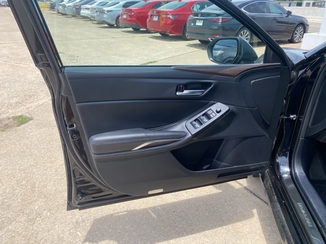 2022 Toyota Avalon Hybrid XLE Plus photo 18