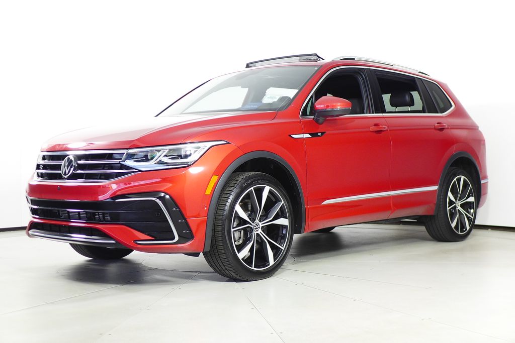 2024 Volkswagen Tiguan SEL R-Line Black photo 2