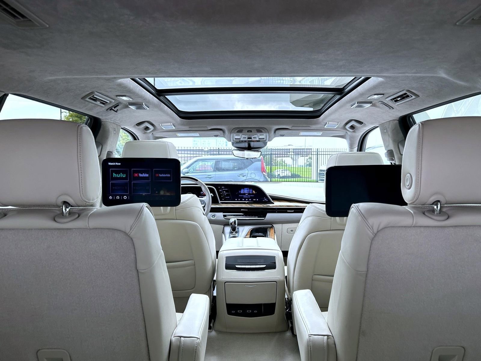 2023 Cadillac Escalade Premium Luxury Platinum photo 21