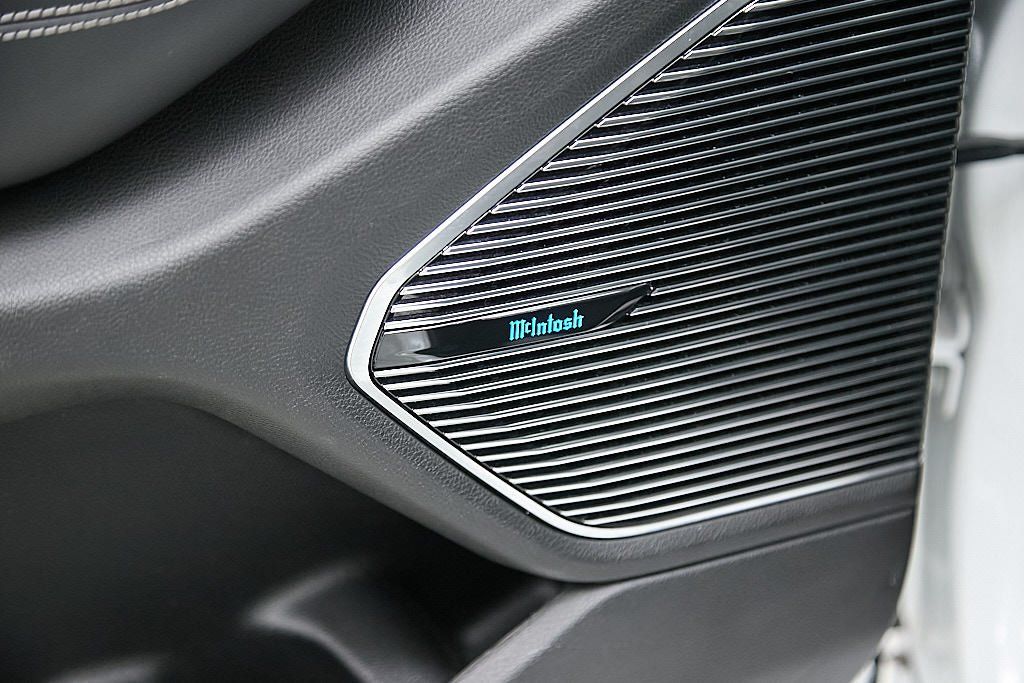 2022 JEEP GRAND CHEROKEE L - Image 11