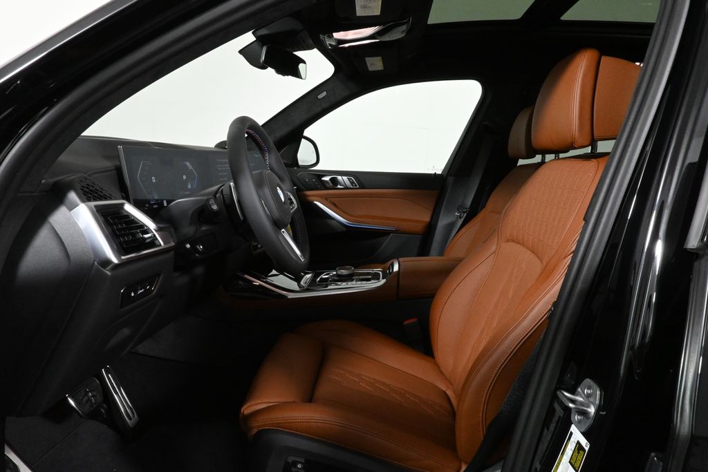 2026 Bmw X7 M60i photo 3