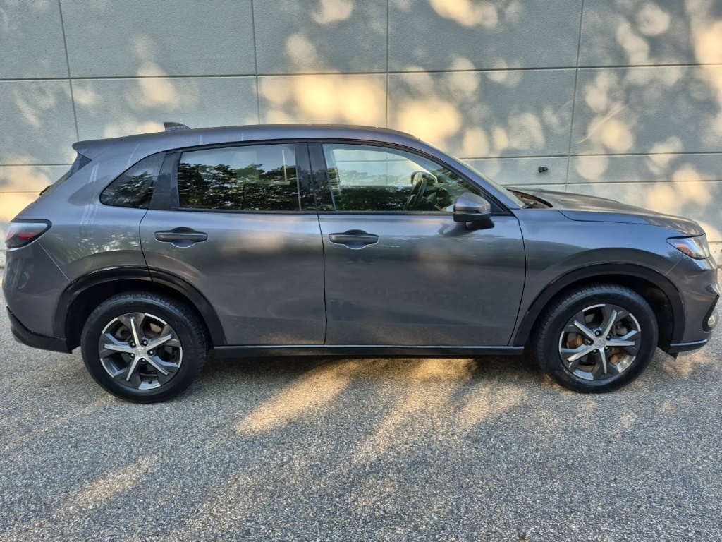 2023 Honda HR-V EX-L photo 3