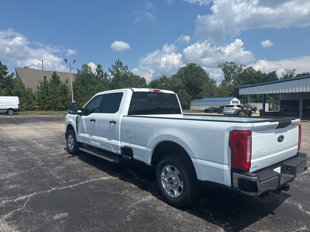 2026 Ford F-250 XLT photo 10
