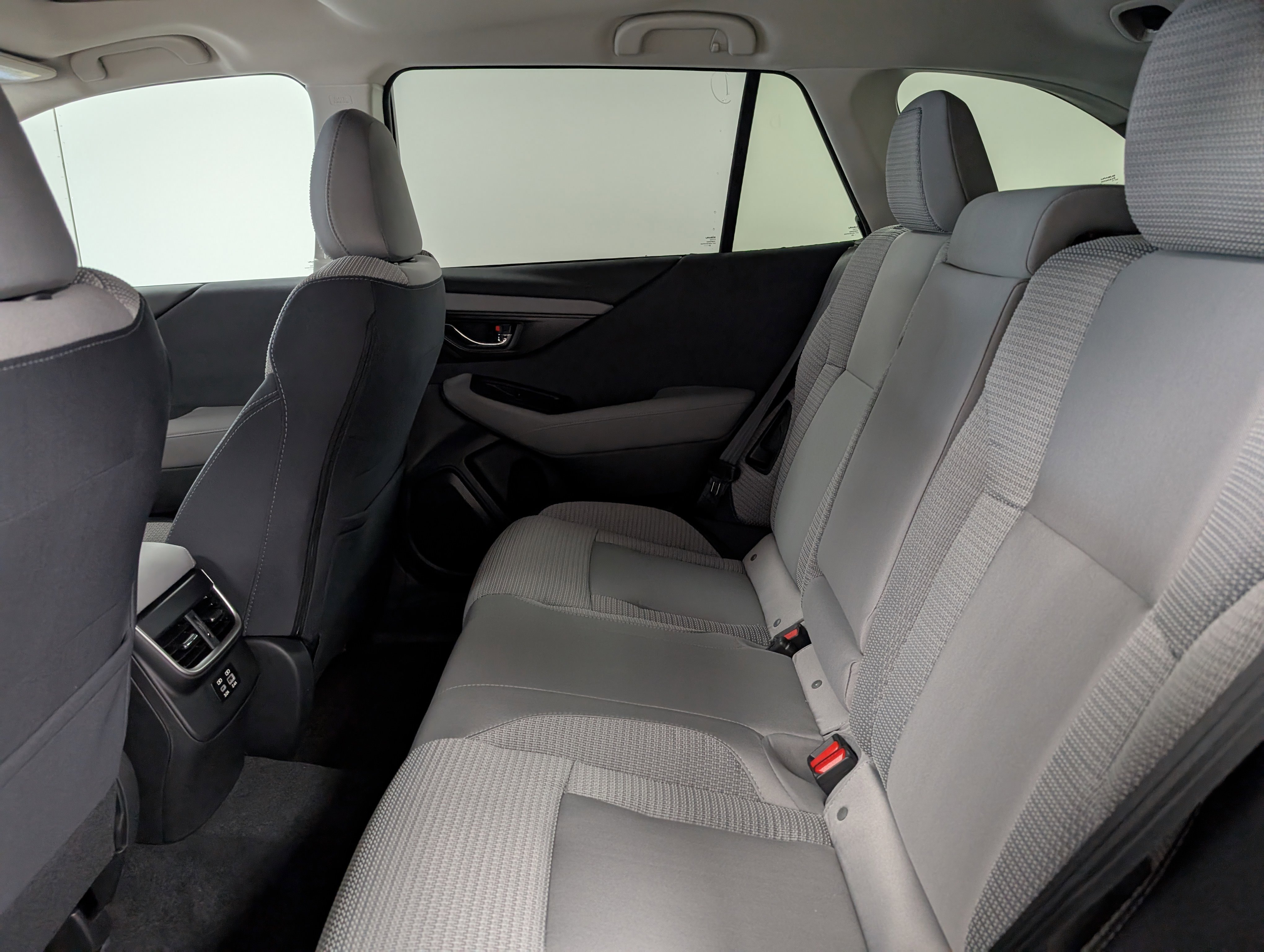 2025 Subaru Outback Premium photo 3