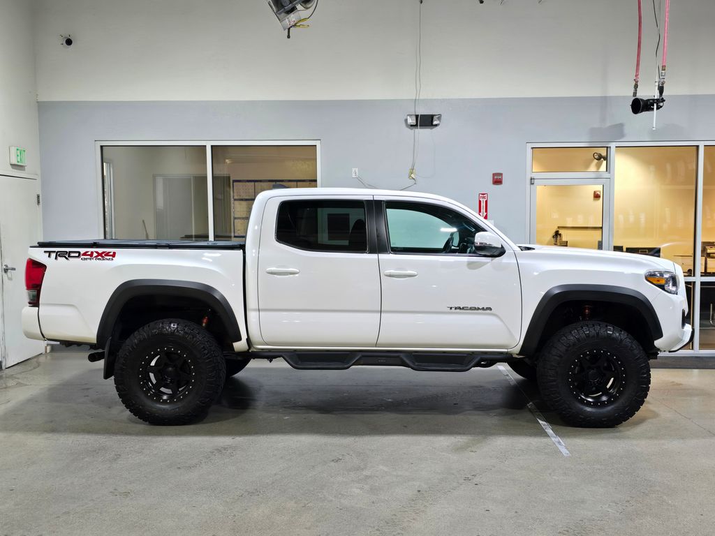 2016 Toyota Tacoma SR5 Sport TRD Pro photo 4