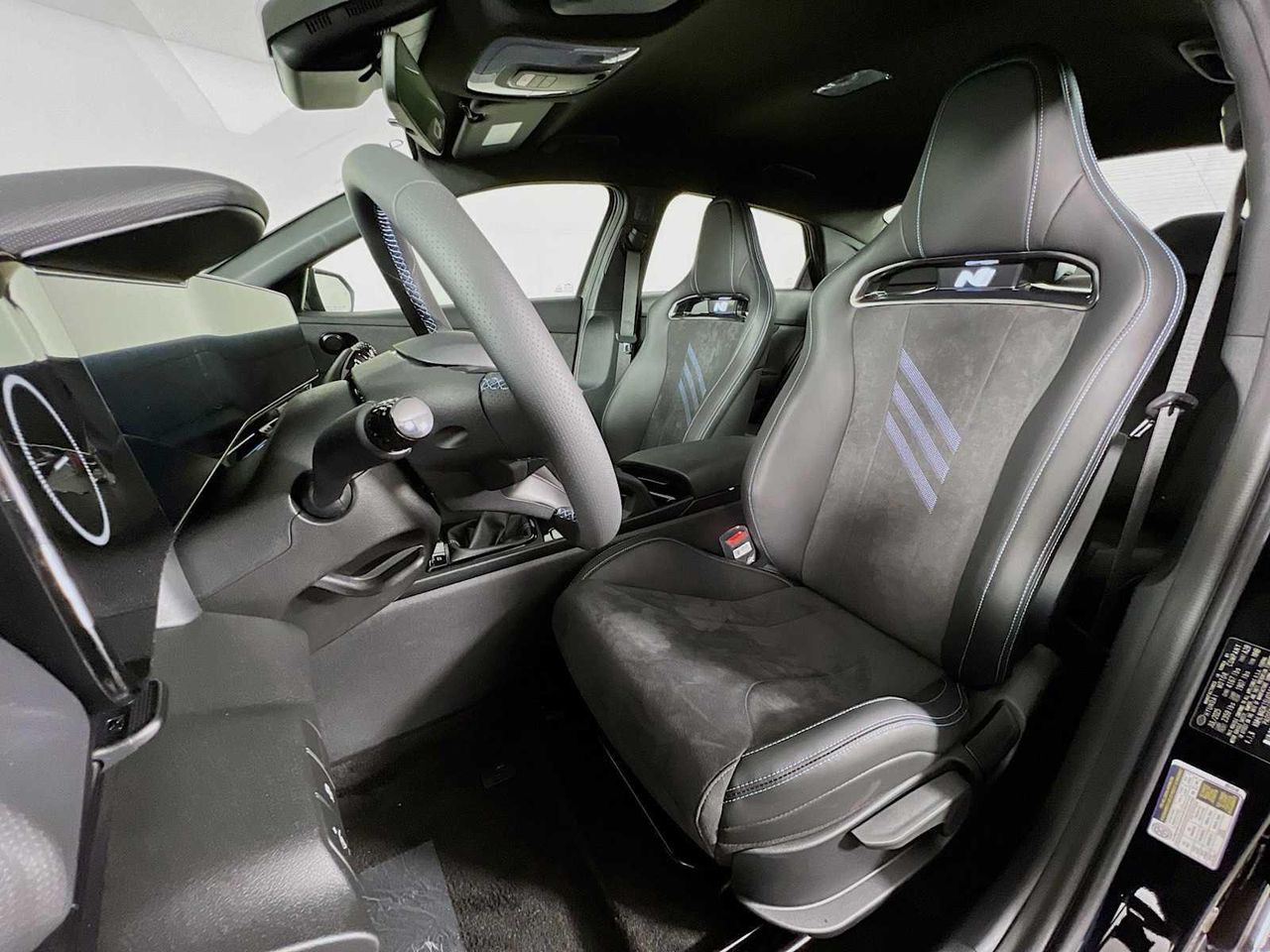 2025 Hyundai Elantra N photo 9