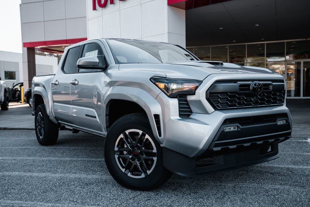 2026 Toyota Tacoma TRD Sport's photo