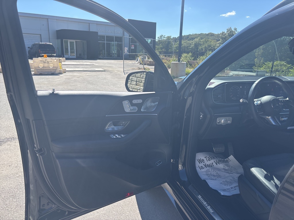 2025 Mercedes Benz GLS 450 4MATIC photo 20