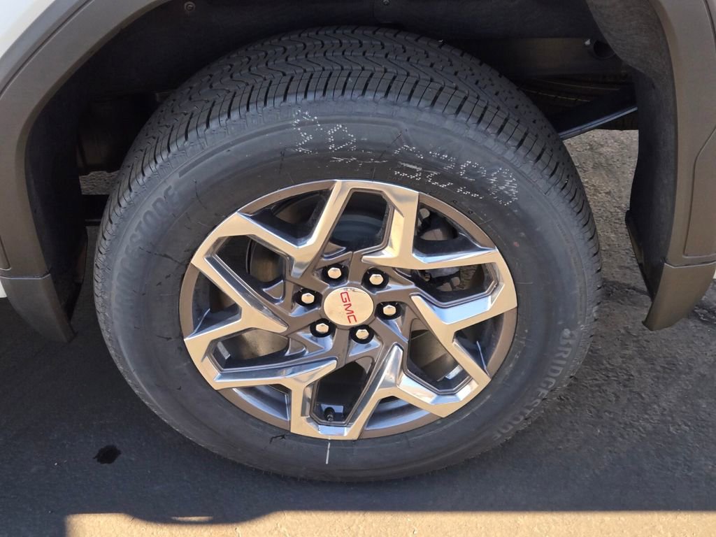 2026 Gmc Sierra 1500 SLT photo 4