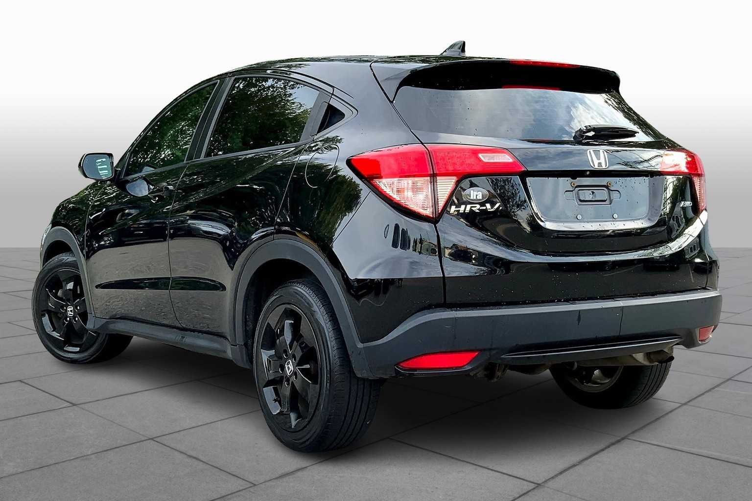 2018 Honda HR-V LX photo 11