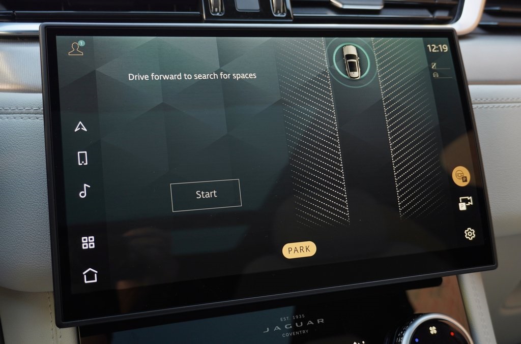 2026 JAGUAR F-PACE - Image 22