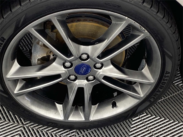 2014 Ford Fusion Titanium photo 25