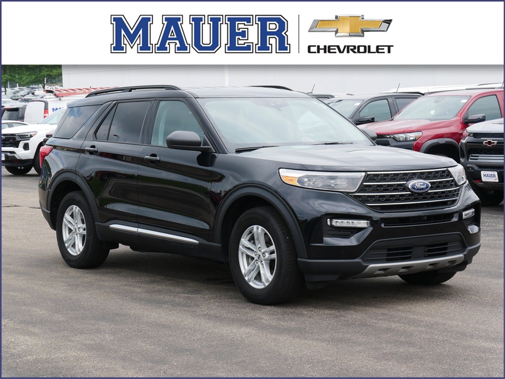 2023 Ford Explorer XLT's photo