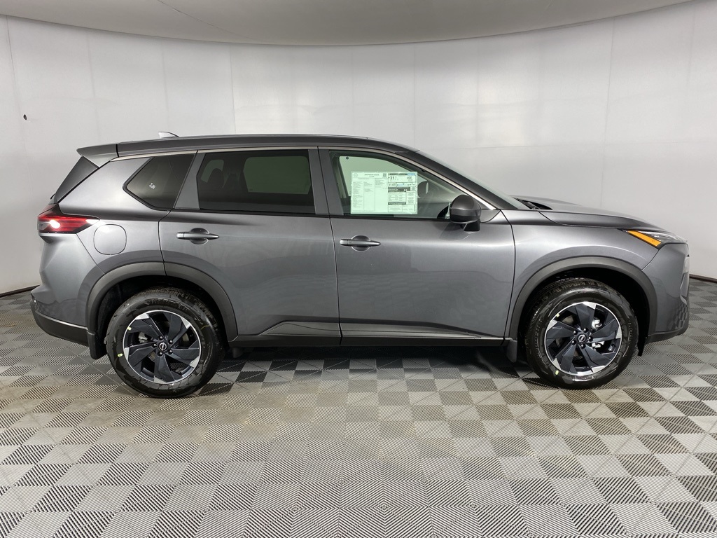 2026 Nissan Rogue SV photo 16