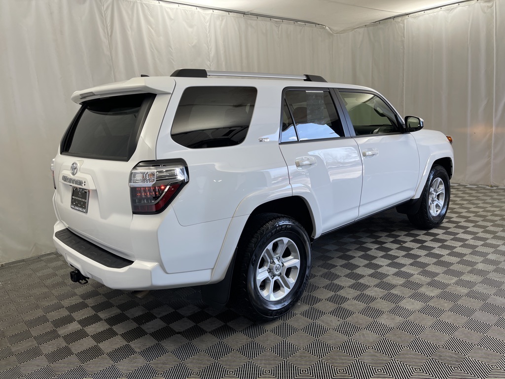 2024 Toyota 4Runner SR5 photo 3