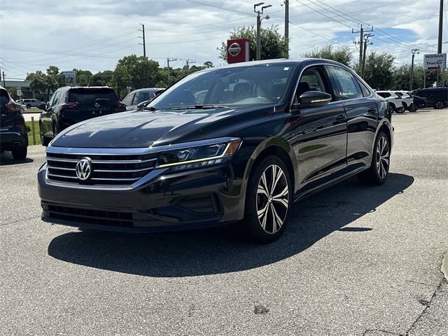 2022 Volkswagen Passat 2.0T SE photo 3
