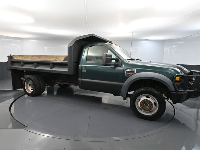 2010 Ford F-550 photo 3