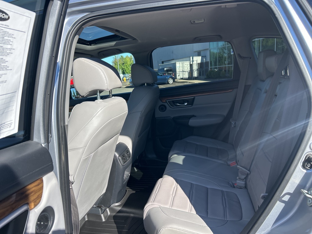 2018 Honda CR-V Touring photo 11