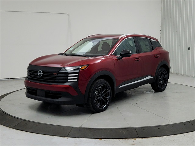 2026 Nissan Kicks SR photo 2