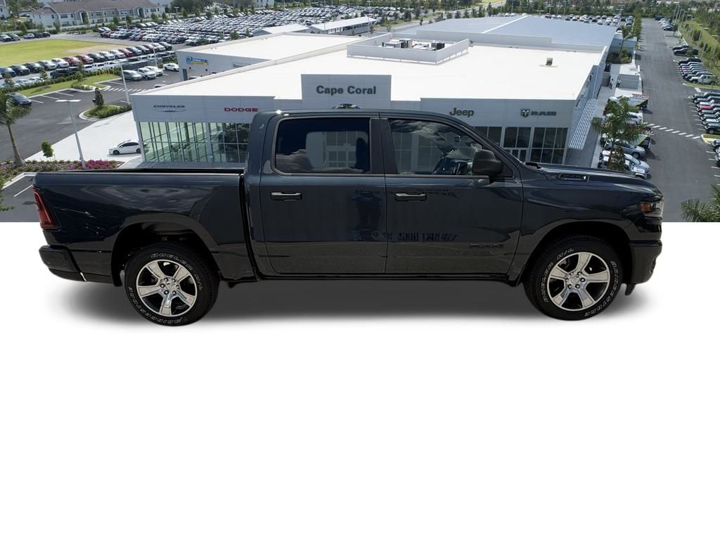 2025 Ram 1500 Tradesman photo 2