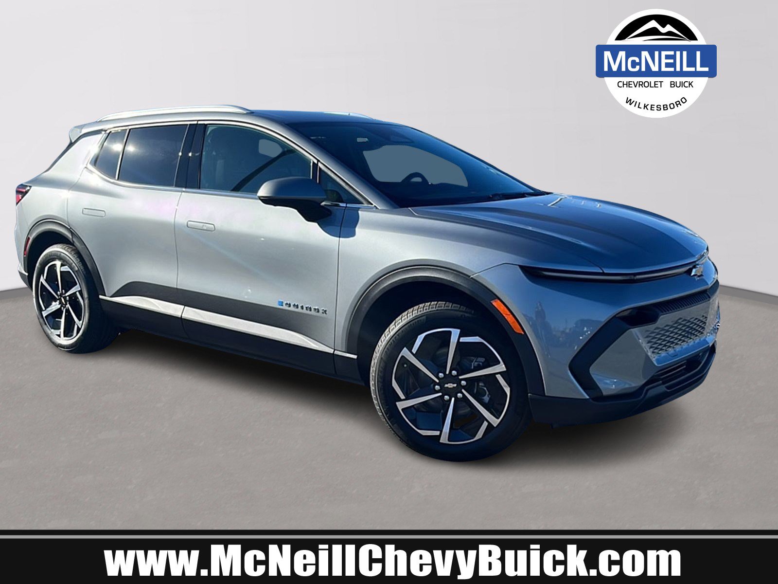 2026 Chevrolet Equinox EV 2LT's photo