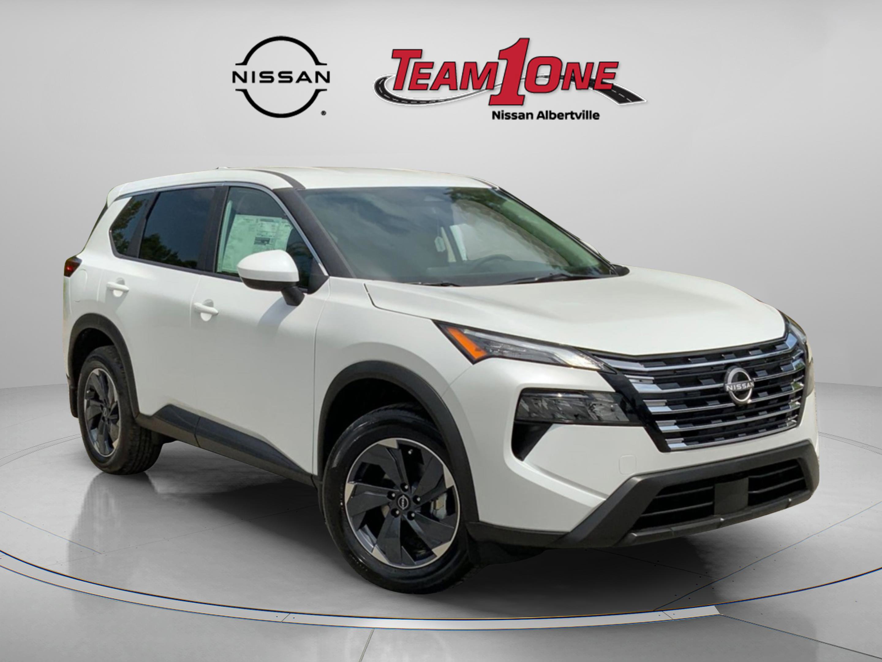 2026 Nissan Rogue SV's photo