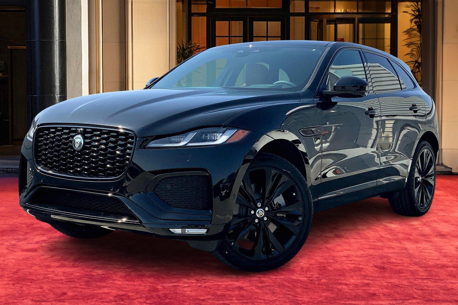 2026 Jaguar F-Pace R-Dynamic S's photo