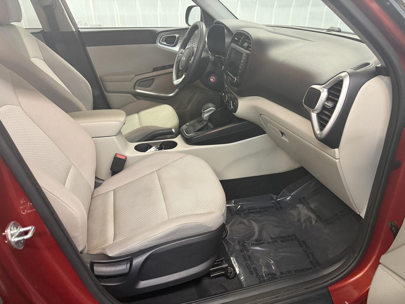 2023 Kia Soul LX photo 6