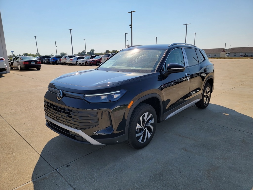 2025 Volkswagen Tiguan S photo 6