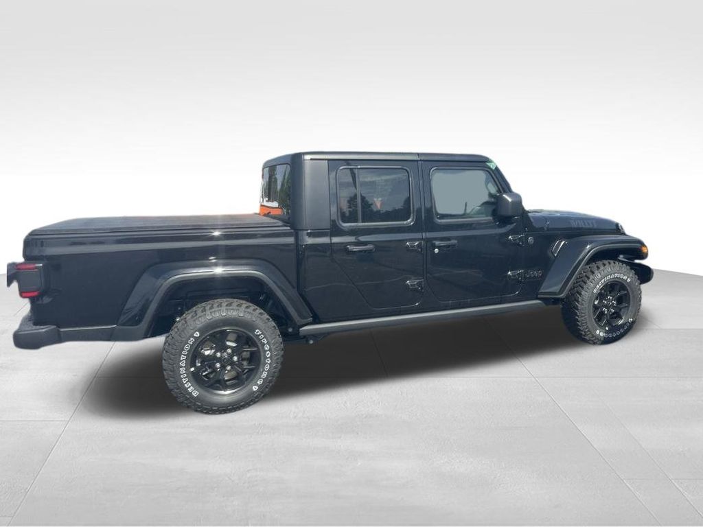 2025 Jeep Gladiator Willys photo 13