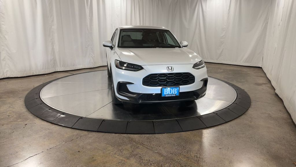 2026 Honda HR-V LX photo 3