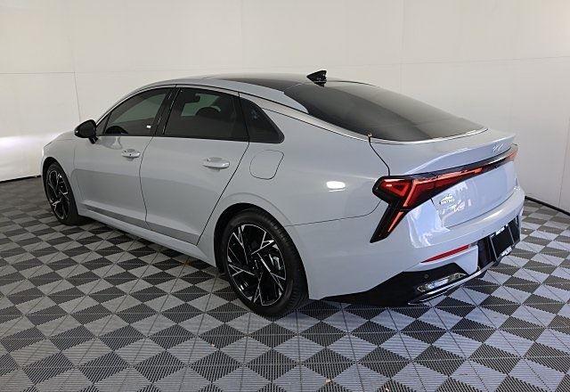 2025 Kia K5 GT-Line photo 5